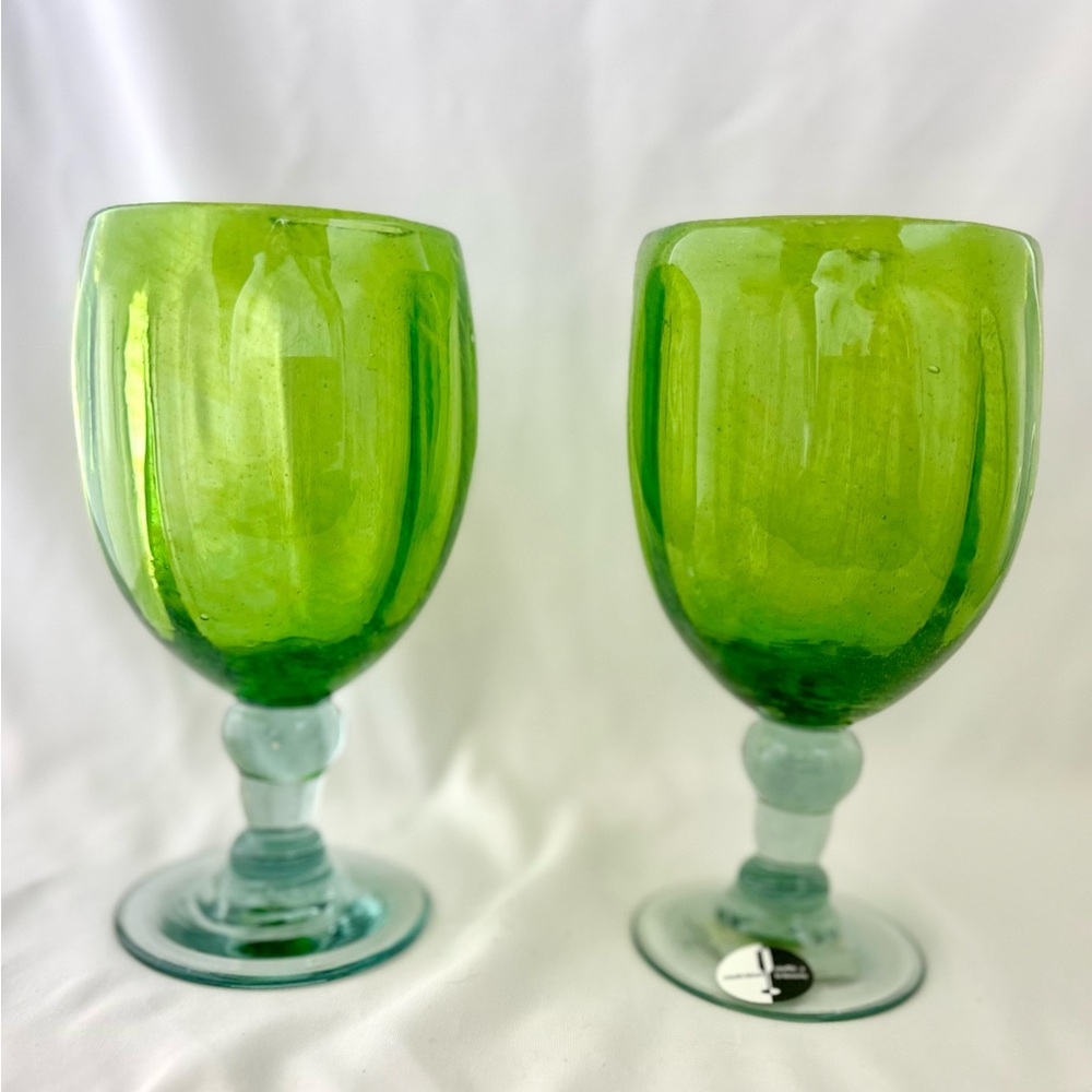 Pier 1 Teardrop Green 2 Mouth Blown Green Bulbous Stem Balloon Wine Glasses Set